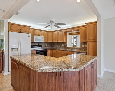 13654 Whippet Way W - Photo Thumbnail 10