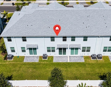 646 Salisbury Circle - Photo Thumbnail 1