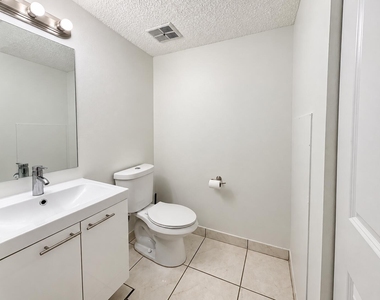 13412 Sw 62nd Street - Photo Thumbnail 11
