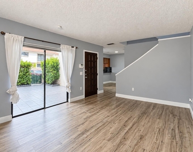 13412 Sw 62nd Street - Photo Thumbnail 3