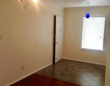 3812 E Washburn Avenue - Photo Thumbnail 14