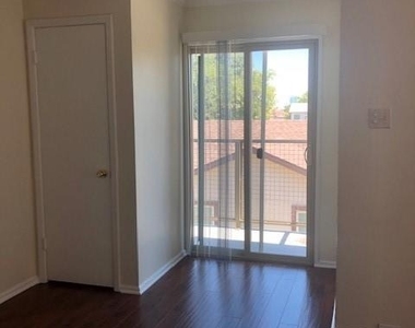 3812 E Washburn Avenue - Photo Thumbnail 9