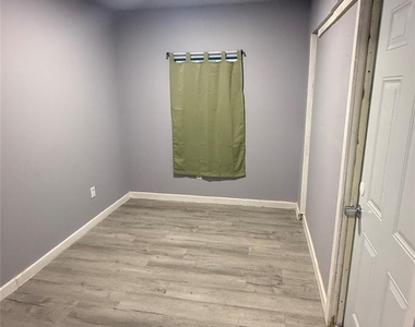 718 Susan Drive - Photo Thumbnail 18