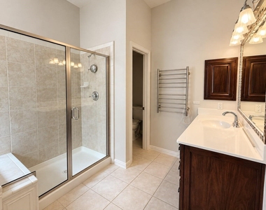 1920 Hillcroft Drive - Photo Thumbnail 10