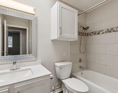 6646 E Lovers Lane - Photo Thumbnail 12