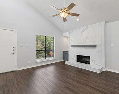 6646 E Lovers Lane - Photo Thumbnail 5