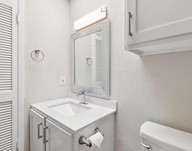 6646 E Lovers Lane - Photo Thumbnail 19