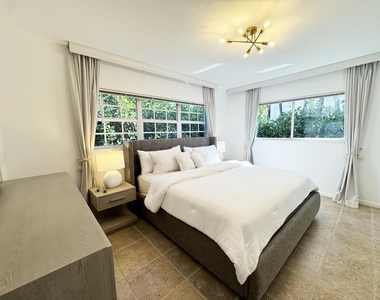 234 Oleander Avenue - Photo Thumbnail 4