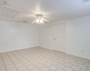 2606 Wayside Avenue - Photo Thumbnail 2