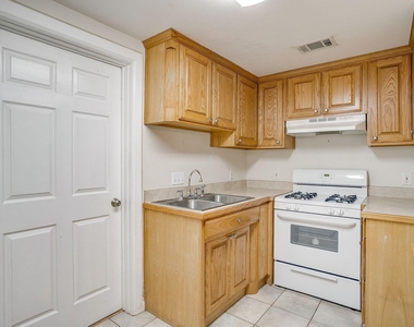 2606 Wayside Avenue - Photo Thumbnail 9