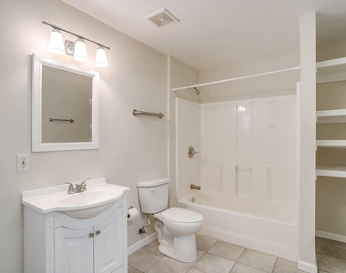 2606 Wayside Avenue - Photo Thumbnail 11