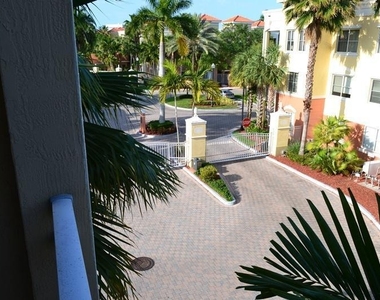 11012 Legacy Drive - Photo Thumbnail 9