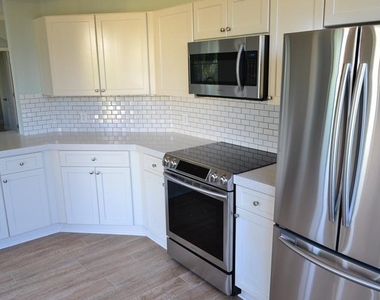 11012 Legacy Drive - Photo Thumbnail 6