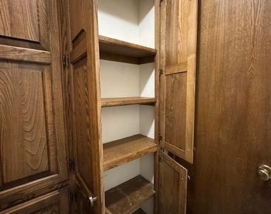 2913 Village Circle - Photo Thumbnail 24