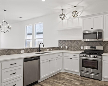 2433 Nw 179th Street - Photo Thumbnail 9