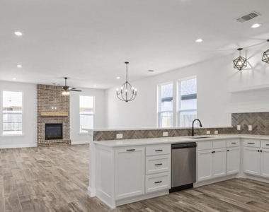2433 Nw 179th Street - Photo Thumbnail 7