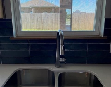 13309 Mesquite Trail - Photo Thumbnail 7