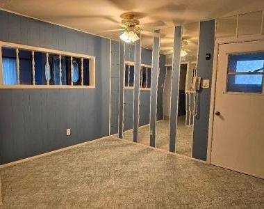 209 Helen Drive - Photo Thumbnail 9