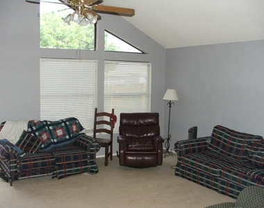 2105 Flamingo Drive - Photo Thumbnail 5