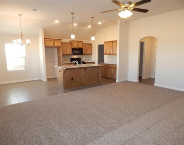 6905 Nw 157th Terrace - Photo Thumbnail 3