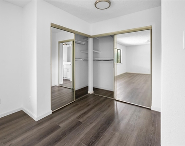1317 Seabrook Drive - Photo Thumbnail 17