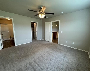13321 Collins Avenue - Photo Thumbnail 18