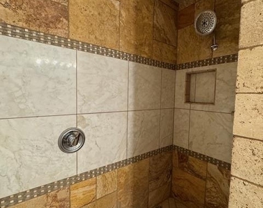 825 Nw 138th Street - Photo Thumbnail 25