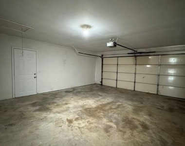 825 Nw 138th Street - Photo Thumbnail 30