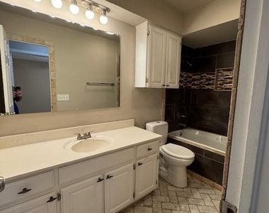 825 Nw 138th Street - Photo Thumbnail 16