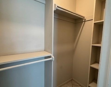 825 Nw 138th Street - Photo Thumbnail 14