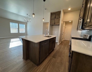 17604 Knox Farm Road - Photo Thumbnail 15