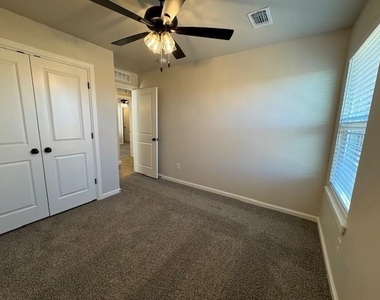 17604 Knox Farm Road - Photo Thumbnail 23