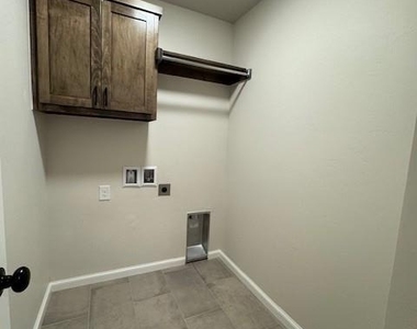 17604 Knox Farm Road - Photo Thumbnail 20
