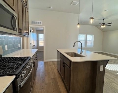 17604 Knox Farm Road - Photo Thumbnail 16