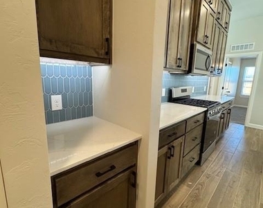 17604 Knox Farm Road - Photo Thumbnail 19