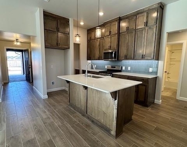 17604 Knox Farm Road - Photo Thumbnail 13