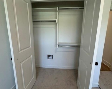 3017 James Way - Photo Thumbnail 5