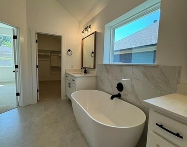 3017 James Way - Photo Thumbnail 26