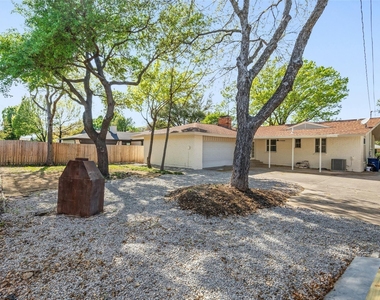 8570 Sweetwood Drive - Photo Thumbnail 27