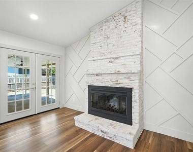 8570 Sweetwood Drive - Photo Thumbnail 6