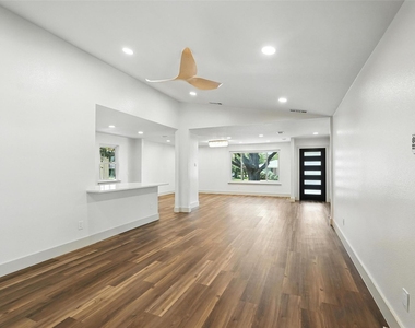 8570 Sweetwood Drive - Photo Thumbnail 3