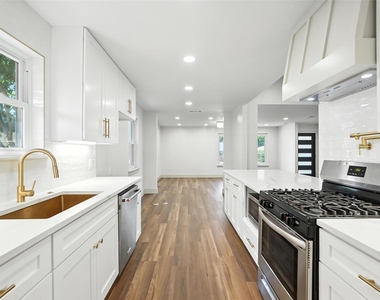 8570 Sweetwood Drive - Photo Thumbnail 11