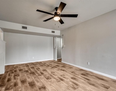 1725 E Lindsey Street - Photo Thumbnail 9