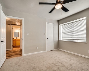 1725 E Lindsey Street - Photo Thumbnail 21