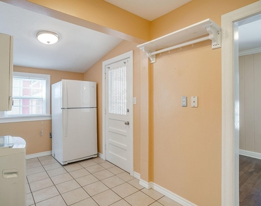 2604 Wayside Avenue - Photo Thumbnail 24