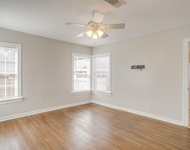 2604 Wayside Avenue - Photo Thumbnail 17