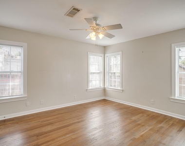 2604 Wayside Avenue - Photo Thumbnail 20
