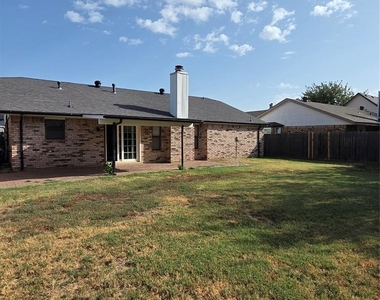 1012 Cooper Lane - Photo Thumbnail 23