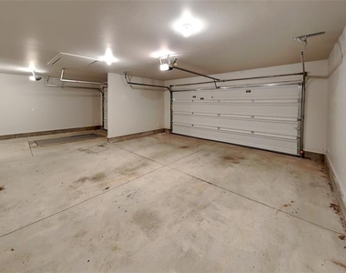 18801 Grove Parkway - Photo Thumbnail 20