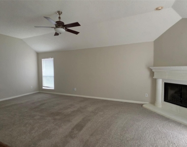 3408 Mosswood Drive - Photo Thumbnail 19